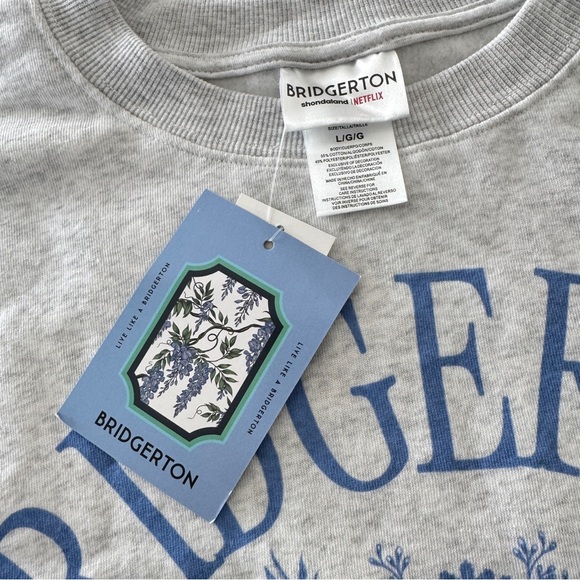 Bridgerton Graphic Sweatshirt NWT szL - Picture 5 of 7